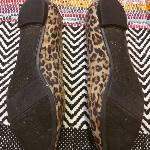 American Eagle EUC Cheetah Ballet Flats 6.5 - Picture 3 of 3